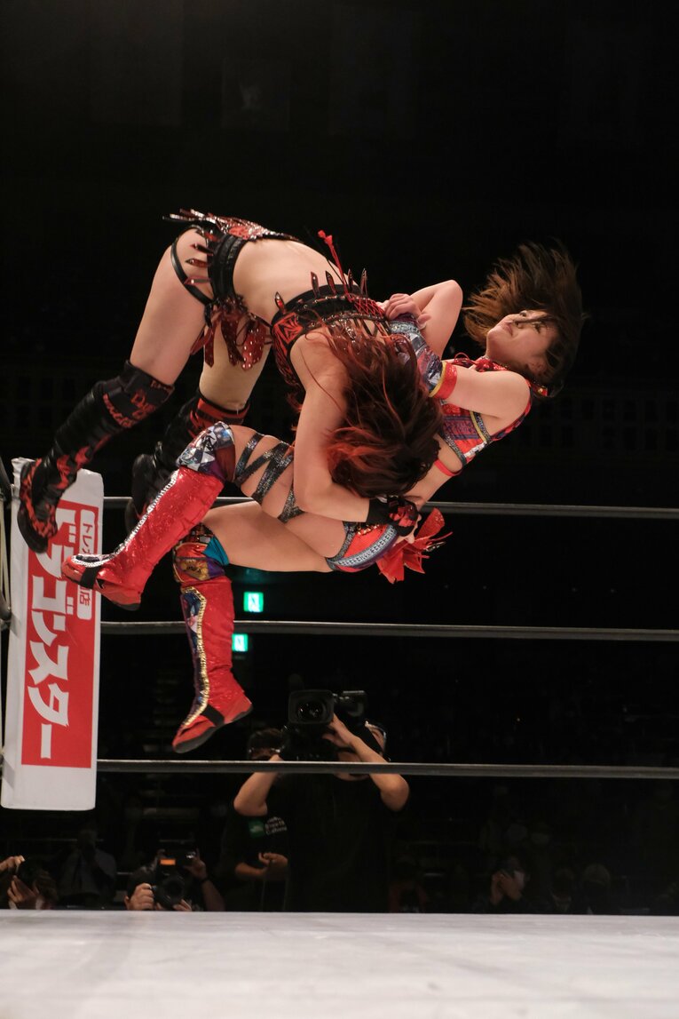 朱里vs林下詩美（2021年12月29日スターダム両国大会）　©Norihiro Hashimoto