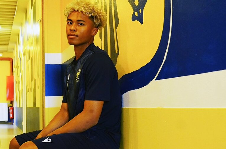 ベルギーの地でインタビューに応じてくれた藤田譲瑠チマ ／ photograph by Atsushi Iio