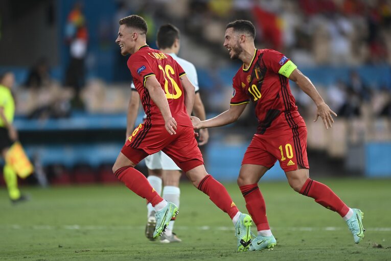 トルガンのゴールに喜ぶアザール兄弟©Getty Images