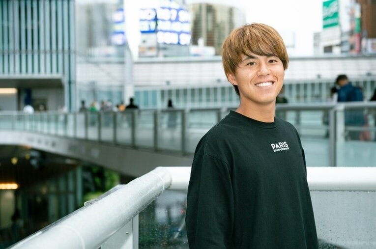 広島ユースで日本一に輝くなど、順調なサッカー人生を歩んできた森保圭悟さん（29歳）。その後の海外でのプレー経験がYouTuberの活動につながった ／ photograph by Miki Fukano