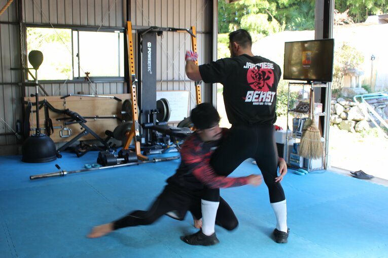 手塚裕之のトレーニングの様子　©Number Web