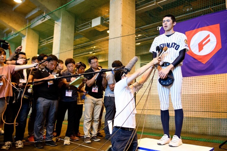 【大船渡ー花巻東／2019年岩手大会決勝】佐々木朗希の登板回避は大論争を巻き起こした　©Asami Enomoto