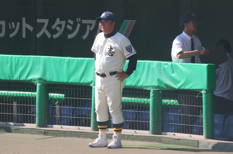 2年前から創志学園を率いる門馬監督。東海大相模高では春夏あわせて4度の甲子園優勝経験がある　©Fumi Sawai