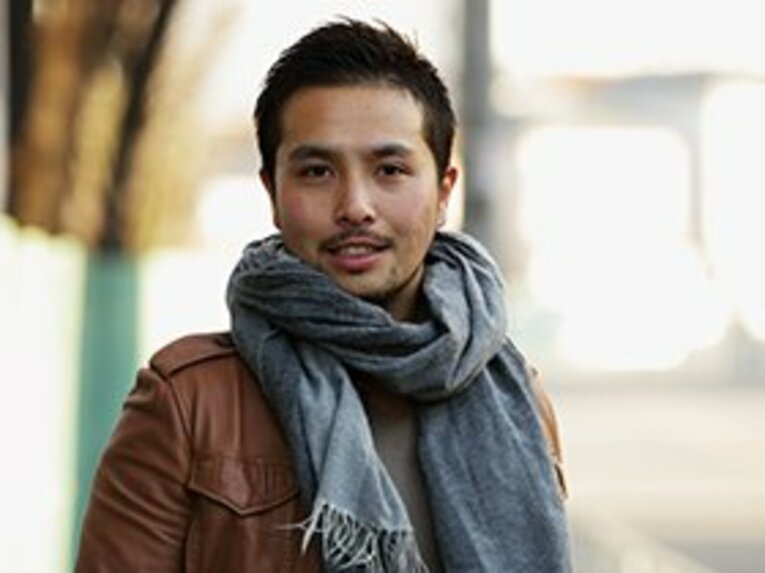 Ryota Emori
1985年生まれ。奥寺スポーツアカデミーに在学中、上海申花U-19に留学。卒業後、長野エルザ（現・長野パルセイロ）に加入。ドイツに渡り下部リーグでプレーしていた時に本田圭佑と出会う。その後、専属マネージャーを経て「ソルティーロ」事業責任者に就任。