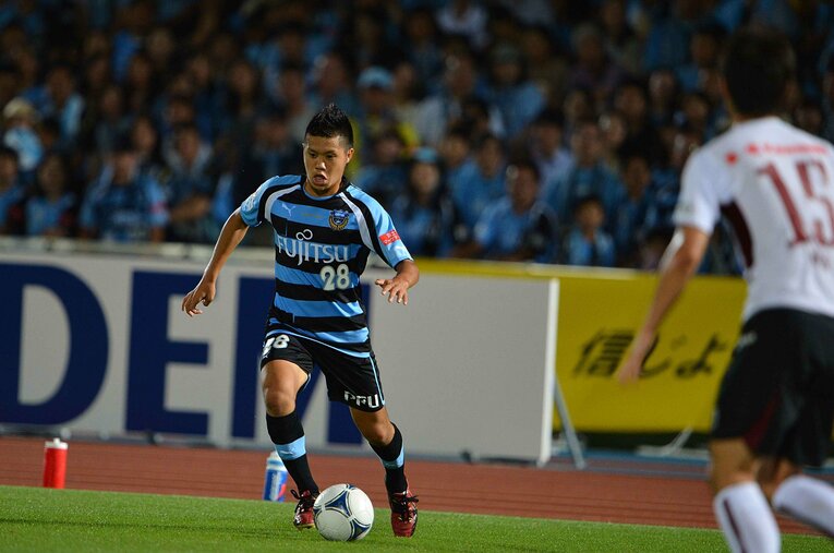 Jリーグデビュー戦となった2012年6月30日のヴィッセル神戸戦　©︎J.LEAGUE