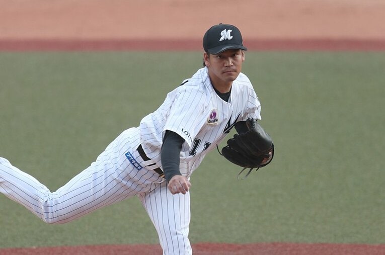 セットアッパーとして存在感を発揮している佐々木千隼。昨日、誕生日を迎えて27歳になった ／ photograph by Chiba Lotte Marines