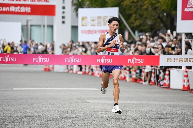 ゴールする駒澤・篠原　©Nanae Suzuki