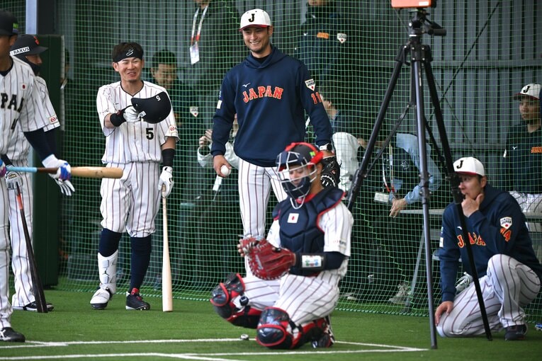 牧原大成、ダルビッシュ有　©︎Hideki Sugiyama