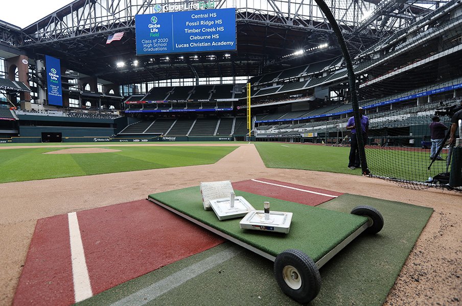 停滞MLBの論点は安全ではなくカネ。足並み揃うNBAと対照的な無策ぶり。<Number Web> photograph by AP/AFLO