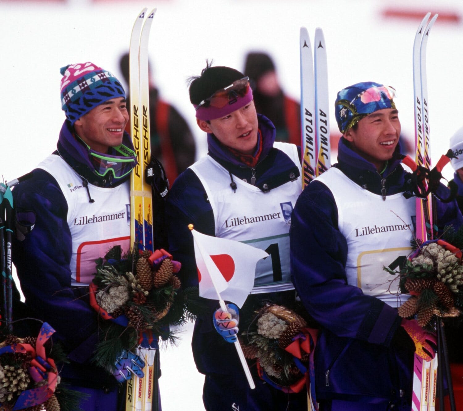 1992年のアルベールビルに続き、1994年のリレハンメルでもノルディック複合団体で金メダルを獲得した日本代表チーム　©Getty Images
