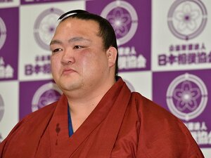 「相撲取りにSNSなんていらない」稀勢の里が明かす、理想の力士像。