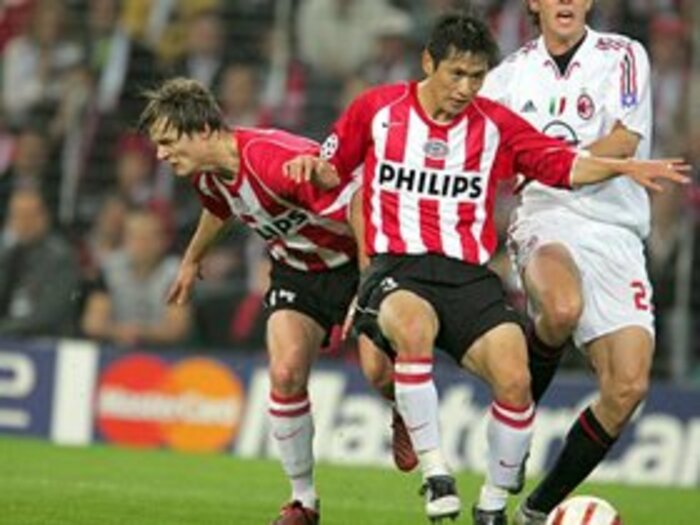 欧州で最も輝いた選手が語った“ナカタへの思い”。＜Number Web＞ photograph by Michi Ishijima