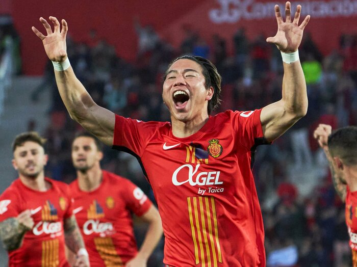 「カタールW杯も、難しいよねという状況からだった」浅野拓磨は“苦境が伸びしろ”…ケガ続きの1年も「可能性0％から1％、2％となるのが楽しい」＜Number Web＞ photograph by Getty Images