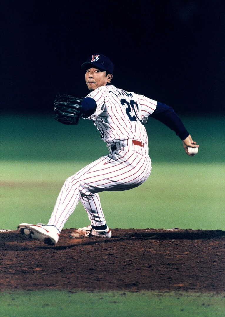 1997年、クローザーとして復活してカムバック賞を受賞した伊藤智仁　©Hideki Sugiyama
