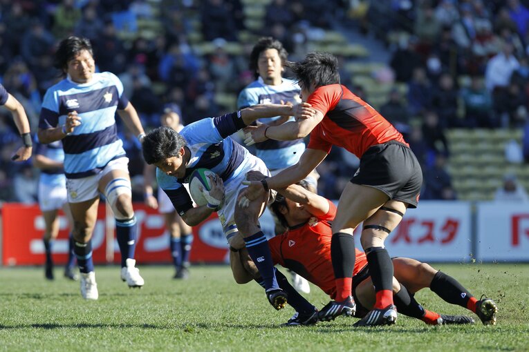 追いかける稲垣啓太の姿が…（左奥）／第46回大学ラグビー選手権1回戦（2009年12月20日）©︎Tamon Matsuzono