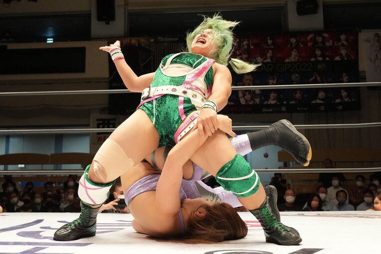 9月12日、STARSの同門対決で“師匠”葉月を撃破