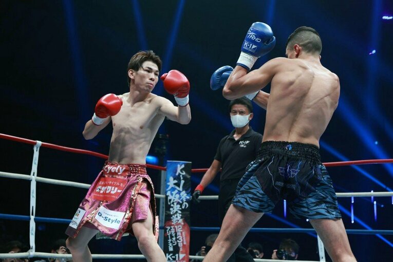 レオナ・ペタスvsアヤブ・セギリ（1回戦）　©K-1