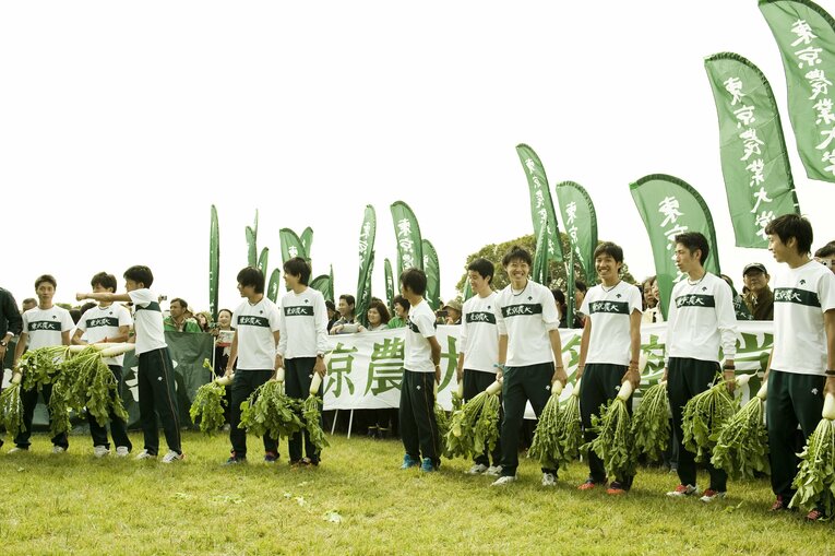 箱根駅伝の風物詩となっていた東農大の「大根踊り」　©Miki Fukano