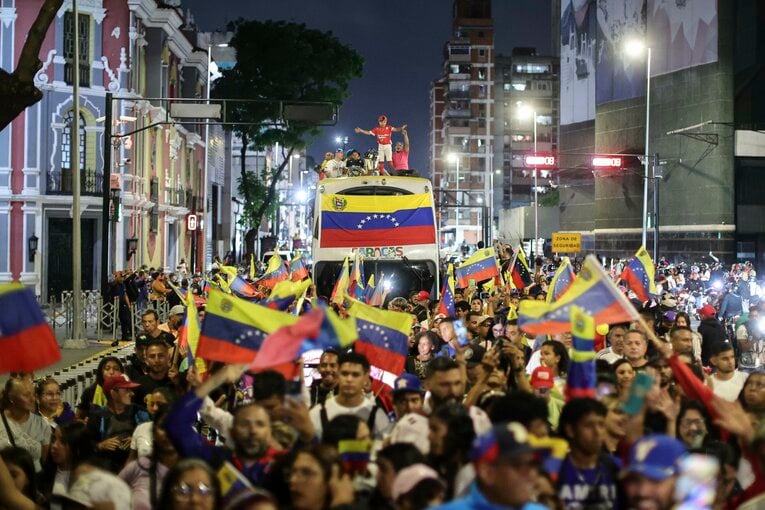 WBC優勝に歓喜するベネズエラの野球ファンたち　©︎Jesus Vargas/Getty Images