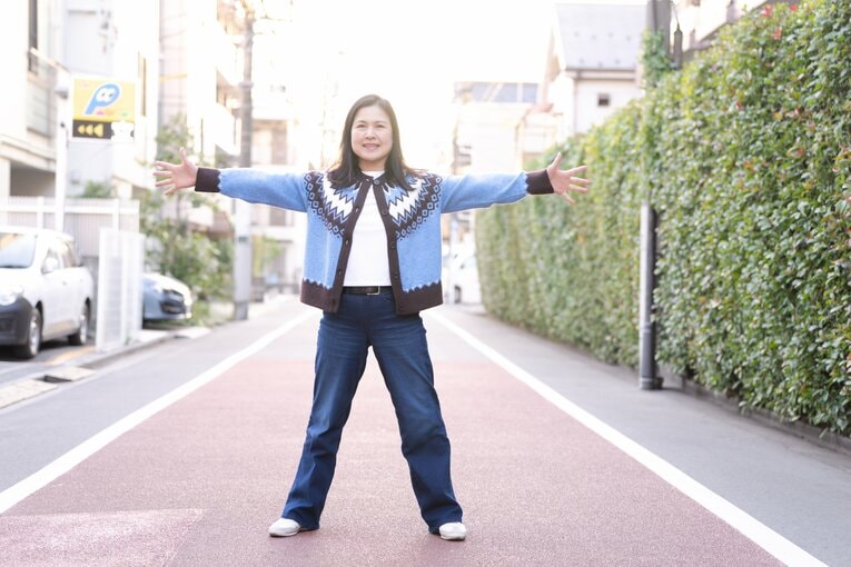 現在はアメリカで暮らす山崎五紀さん　©Shiro Miyake