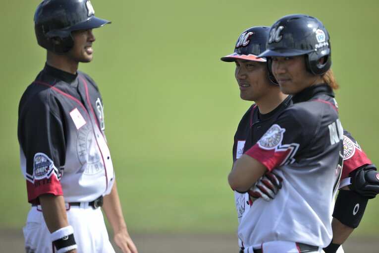 NPB復帰となった2009年、石垣島キャンプで汗を流す井口資仁　©︎Takuya Sugiyama