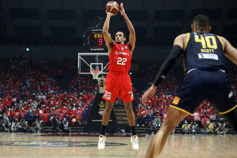 初優勝・千葉ジェッツは“プロにあるまじき姿”と批判を浴びた4年前からどう変わったか 「あのときとの最大の違いは…」(9)