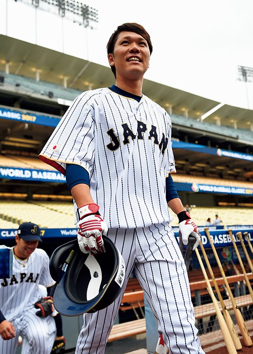 前回の2017年WBCでは日本代表の全7試合のうち6試合に「6番・遊撃」で先発。打率.417と打線を牽引した