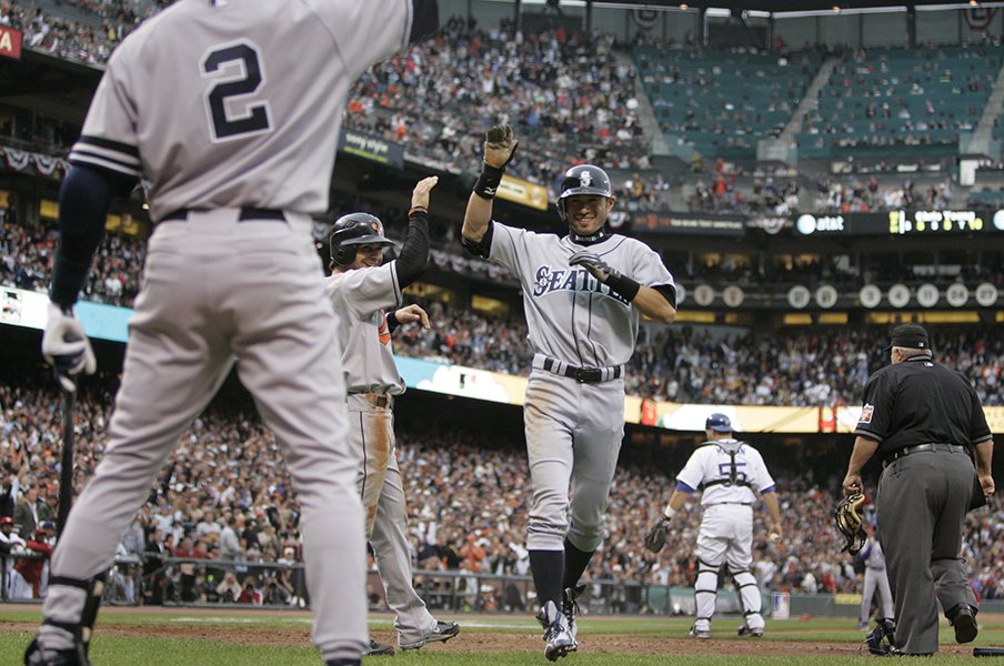 ランニングホームランに笑顔©Getty Images