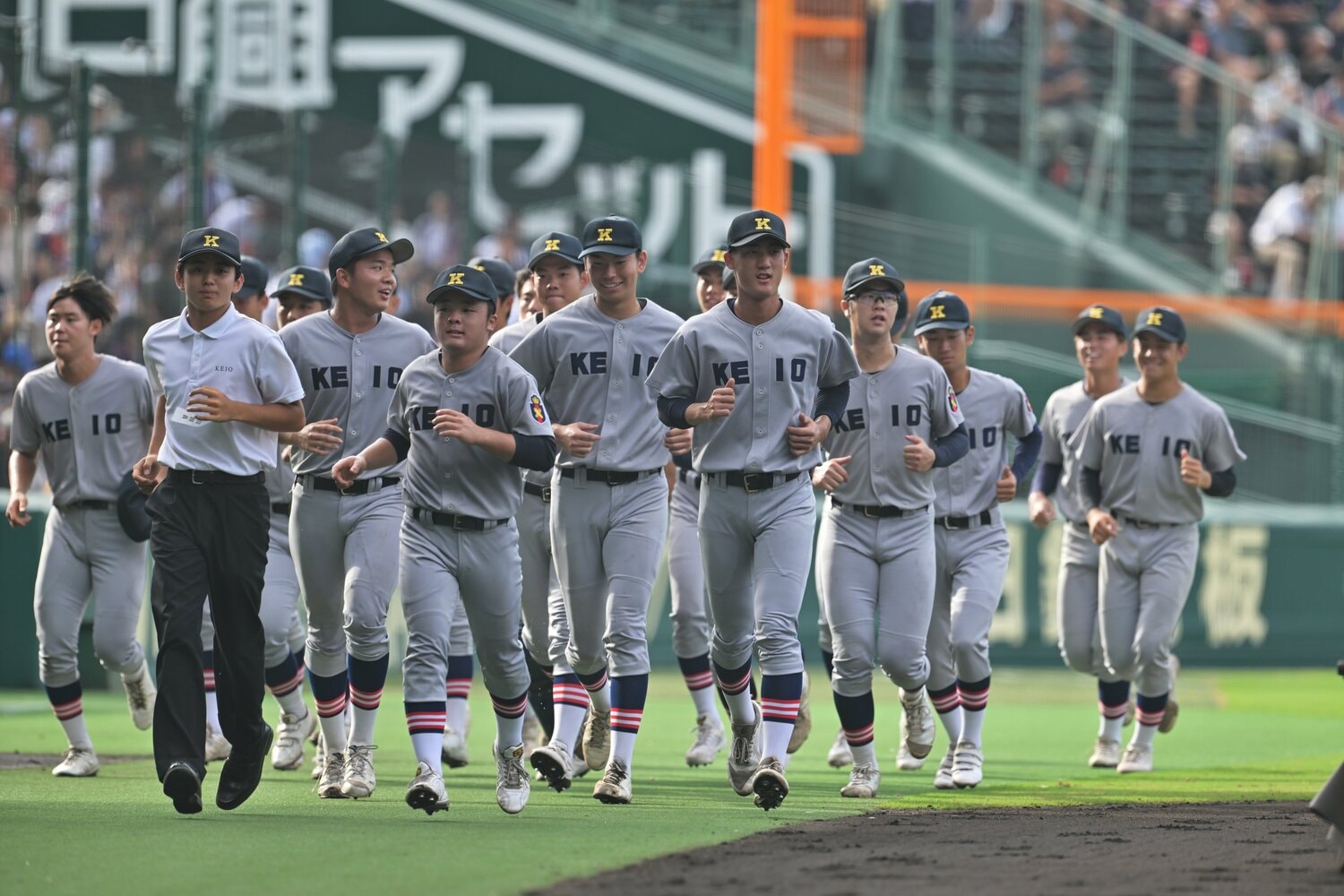 東恩納の前に、5回までほぼ完璧に抑えられていた慶応ナイン ©Hideki Sugiyama