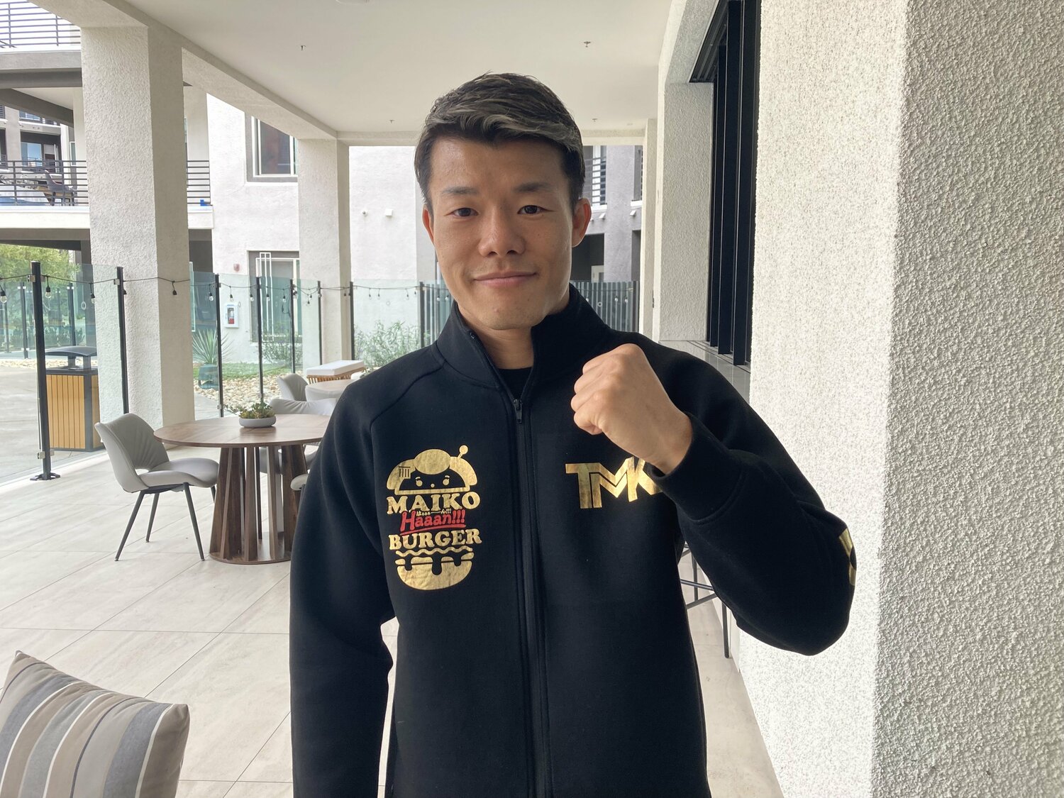 試合中止が決まった直後も、気丈に振る舞っていた亀田和毅（筆者撮影）