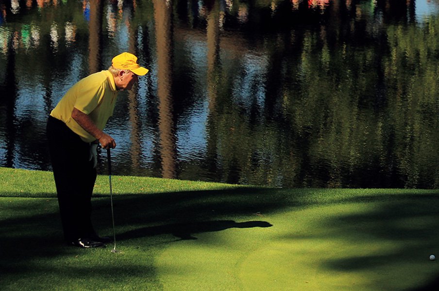 ギア規制の先に未来はあるか。～ゴルフで30アンダーが出たっていい～＜Number Web＞ photograph by Getty Images