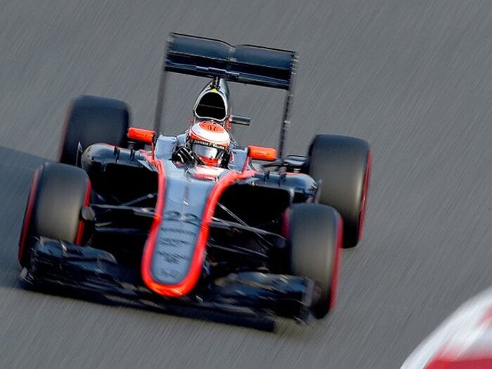 王者メルセデスはかつての“僚友”。2015年のホンダが負けられない理由。＜Number Web＞ photograph by Getty Images