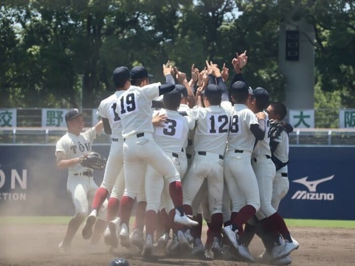 高校野球“酷暑対策のリアル”「関係者が凍ったペットボトルを」夏の甲子園より試合数が多い地方大会観戦後、高野連担当者に見解を聞くと…<Number Web> photograph by JIJI PRESS