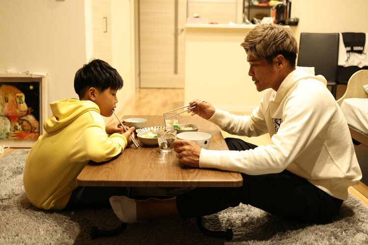 家事は女性がやるもの…だった」Jリーガー大久保嘉人39歳の価値観が激変