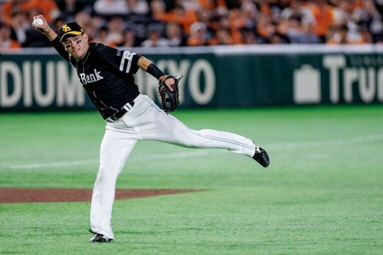打撃では今季キャリアハイを更新する活躍を見せる栗原だが　©Kiichi Matsumoto