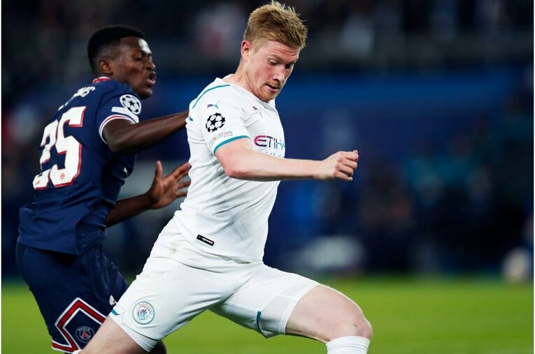 「PSGメッシ」の初得点と“FKの壁で寝転び”、ネイマールとの友情を撮った… 18歳のバルサ新10番ファティも復活〈激写〉(42)