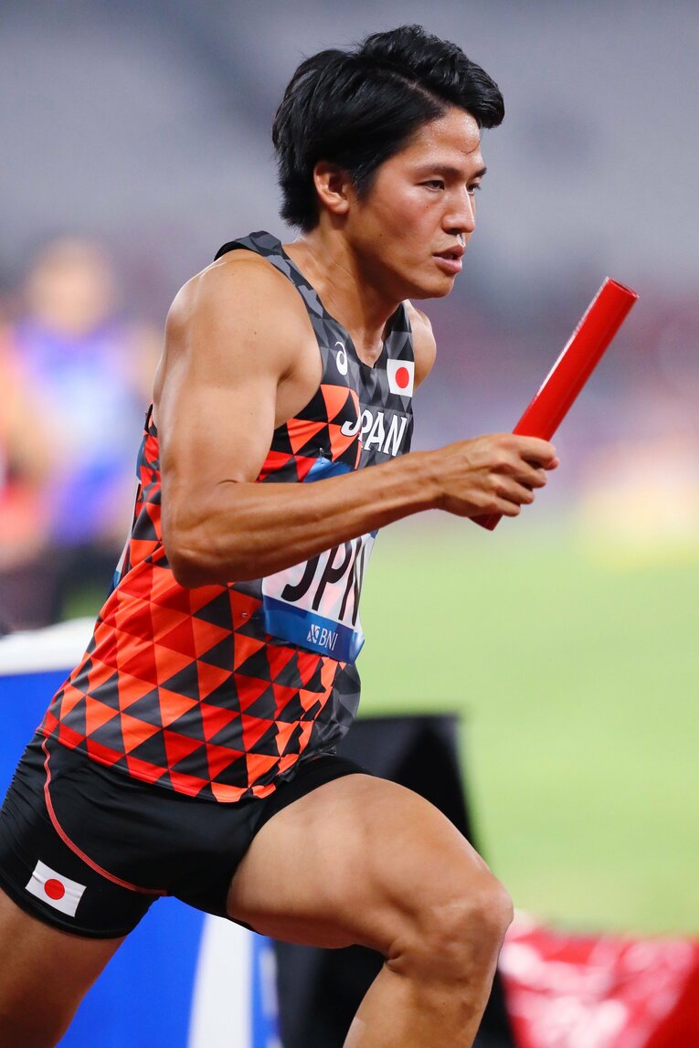 2018年のアジア大会ではマイルリレーの日本代表メンバーとして活躍。東京五輪も視野に入れていたが…　©AFLO