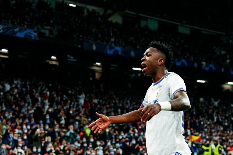 PSGメッシらをサポーターが威圧…CLベスト16でレアル大逆転勝利の背景＜翌日、カンプノウではなぜかバルサの守護神にブーイング＞(13)