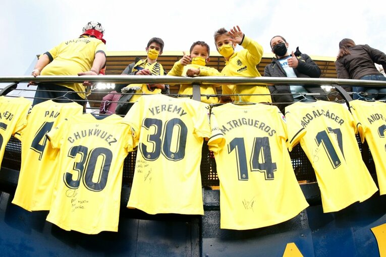 久保建英がエメリ戦術にハメられた？ “代表前の古巣ビジャレアル戦”撮影カメラマンが見た苦闘の要因〈少年ファンはユニをおねだり〉(32)