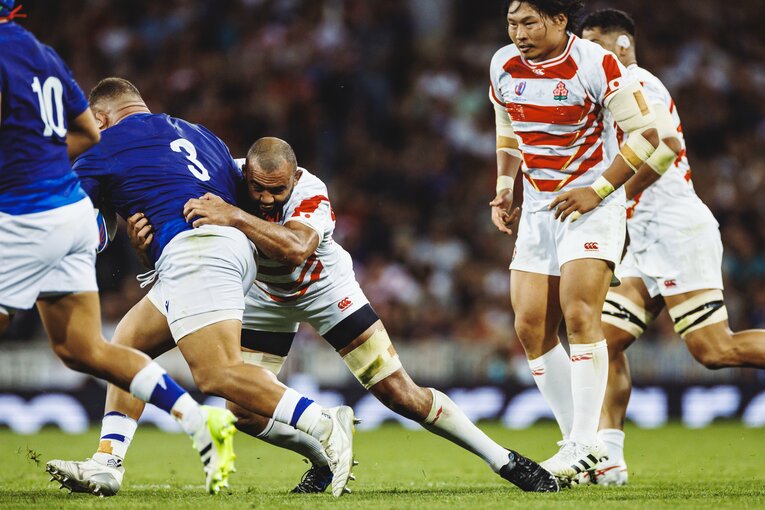 特に今大会はハイタックルへの判定が厳しい。低く、正確なタックルが求められる　©Kiichi Matsumoto