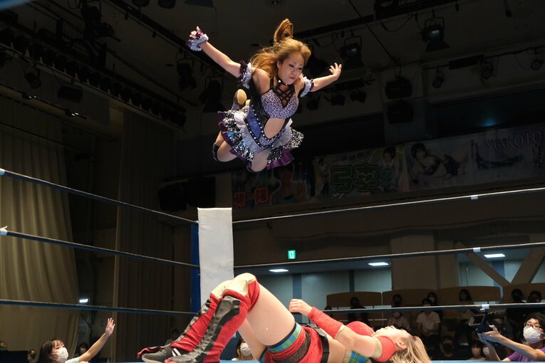 「燃え尽きるさまを見てほしい」米AEWで活躍、日本でも2冠の志田光が「日本の女子プロレスが世界最高」と語る理由(40)