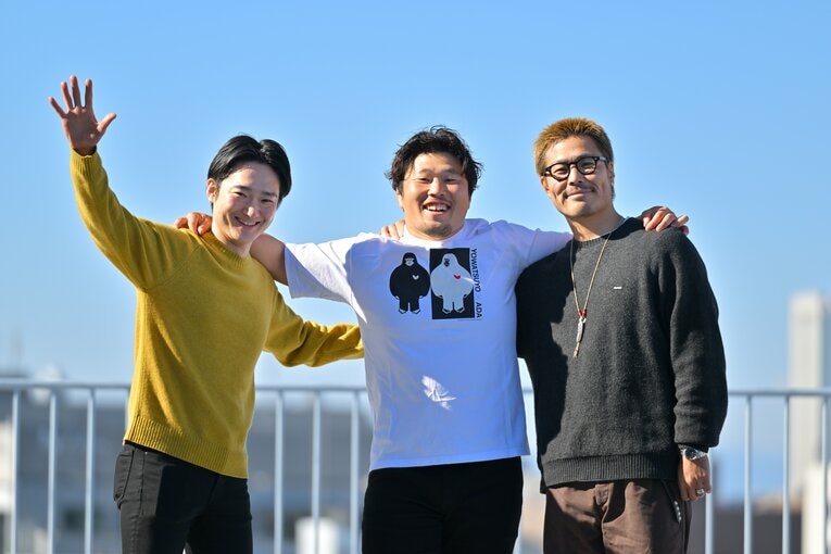 「よわいはつよいプロジェクト」の発起人：左から小塩靖崇（国立精神・神経医療センター研究員）、川村慎（ラグビー選手）、吉谷吾郎（クリエイティブディレクター）©︎Hideki Sugiyama
