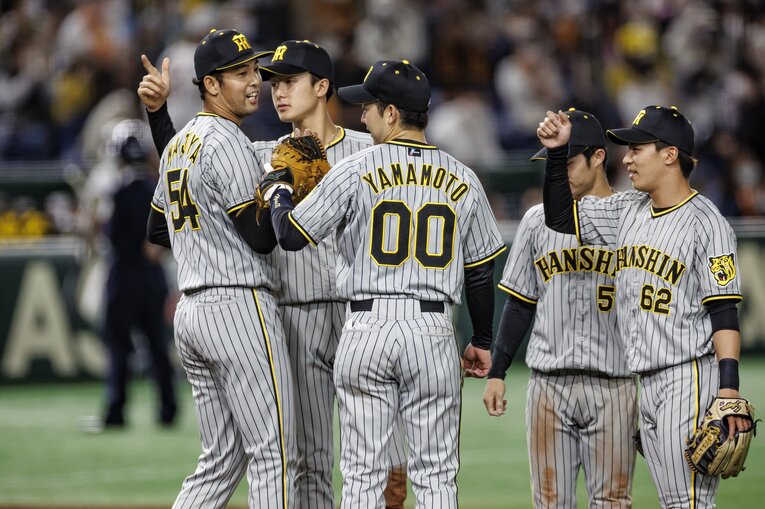 現状セ最下位の阪神もチーム防御率は3.21だ　©Kiichi Matsumoto