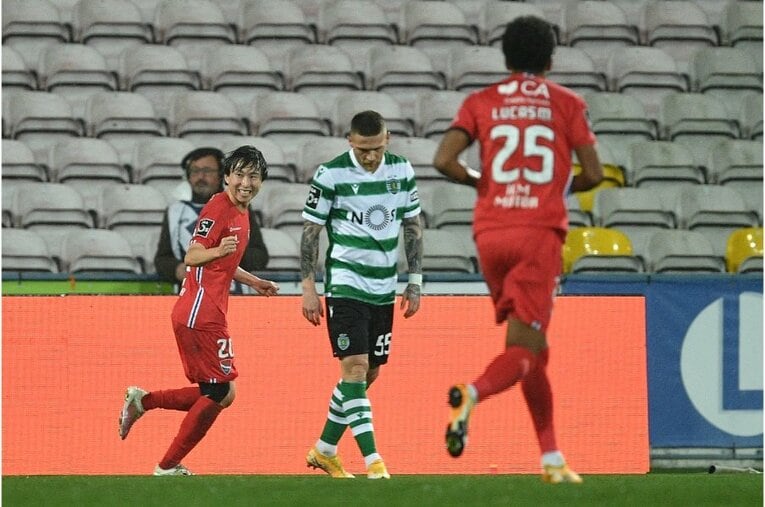 ジウ・ビセンテの藤本©Getty Images