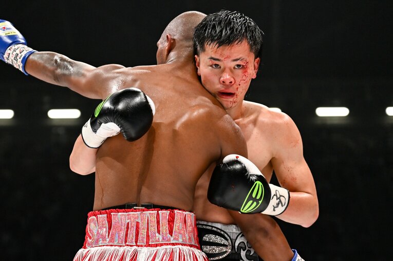 ビクトル・サンティリャンに判定勝ちを収めた那須川天心 ／ photograph by Hiroaki Finito Yamaguchi