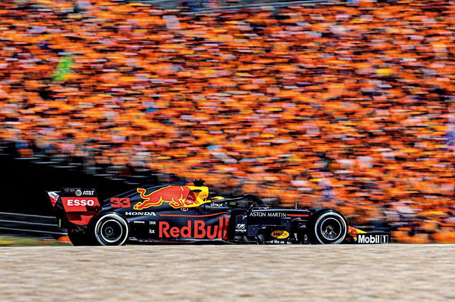 ホンダ13年ぶりのF1勝利に見えた、フェルスタッペンとセナの共通点。<Number Web> photograph by Mamoru Atsuta