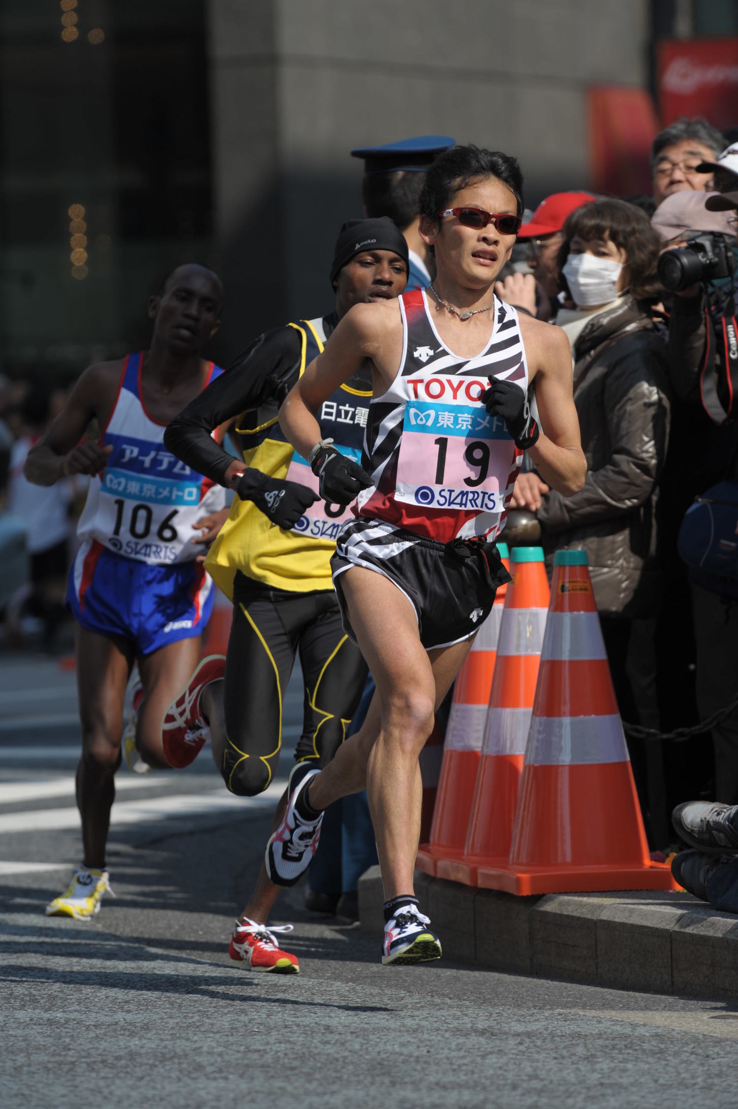 2011年の東京マラソンにて ©Naoya Sanuki