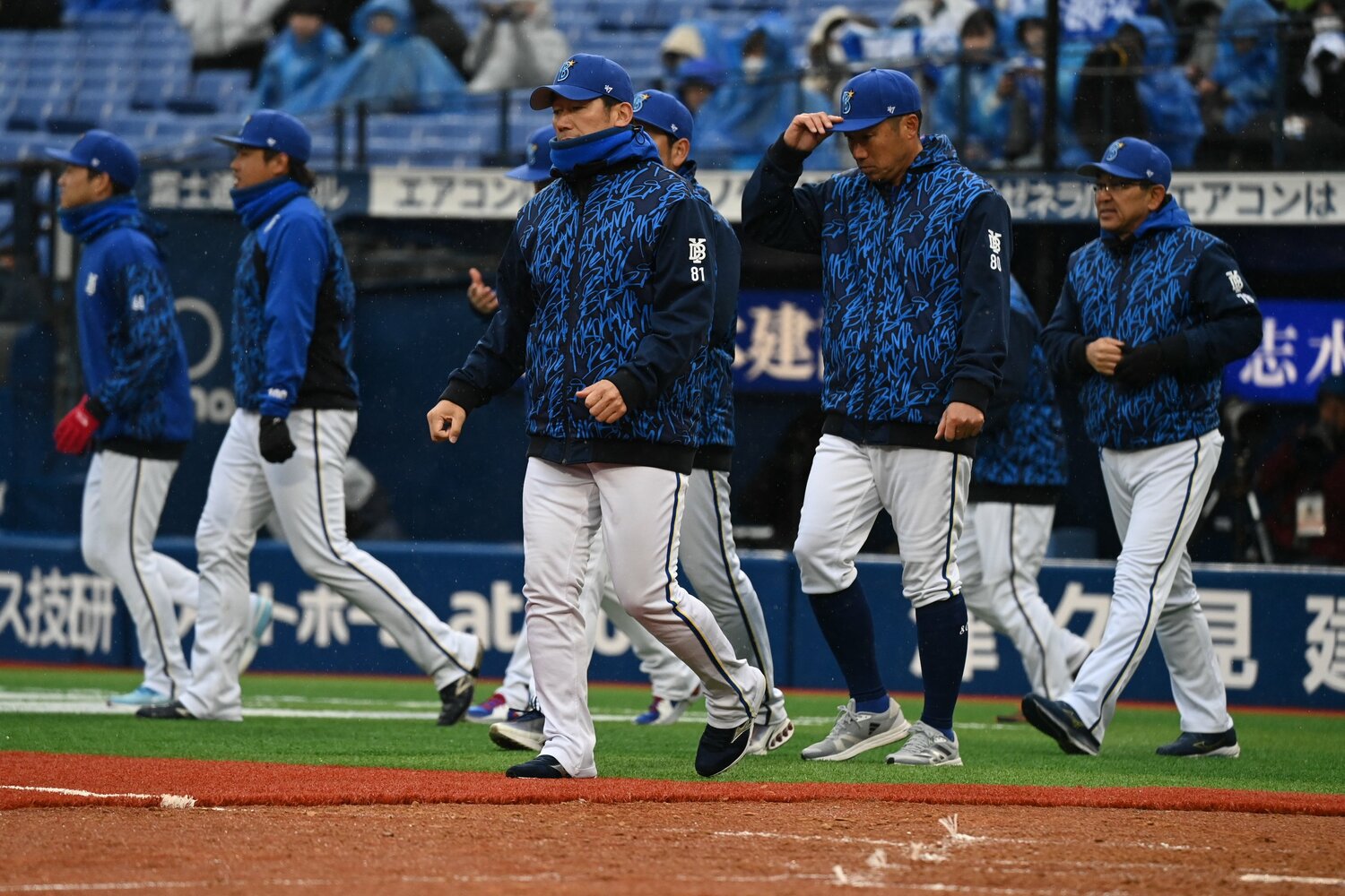 三浦監督が藤木氏にジャンパーを進呈したのはベイスターズのエースだった現役時代のこと。当時から藤木氏のことを「会長」と呼んで親交を重ねているという ©Naoya Sanuki