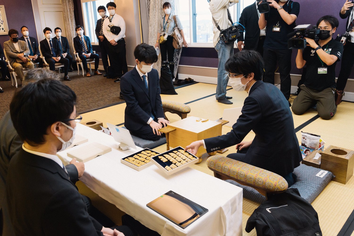 叡王戦第4局　©日本将棋連盟