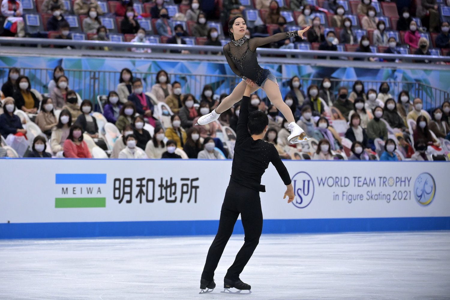 ペアの三浦＆木原組（国別対抗戦　FS）　(C)Getty Images